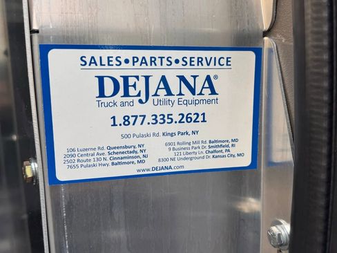 Used 2025 Chevrolet Express 2500 Extended w/ Communications Package image 25