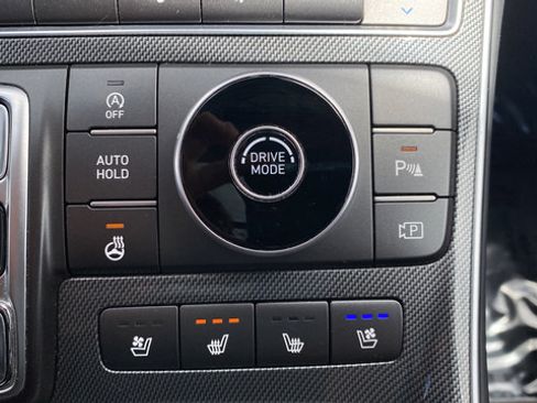 Used 2022 Hyundai Santa Fe Limited FWD image 20