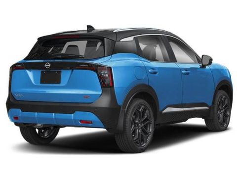 Used 2025 Nissan Kicks SR FWD image 2