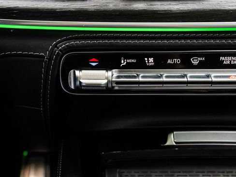 Used 2021 Mercedes-Benz Maybach GLS 600 4MATIC image 32