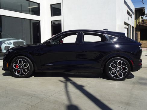 Used 2021 Ford Mustang Mach-E GT image 2