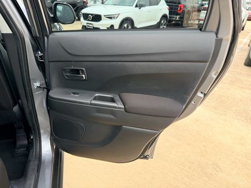 Used 2024 Mitsubishi Outlander Sport AWD image 22