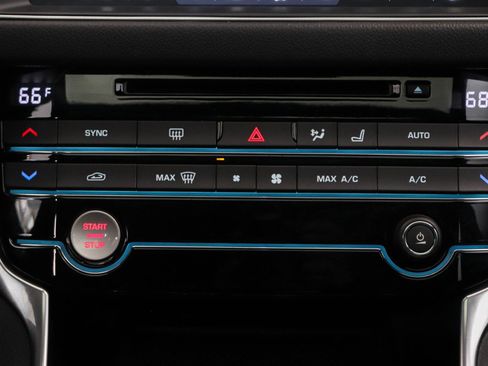 Used 2018 Jaguar XF S RWD image 19