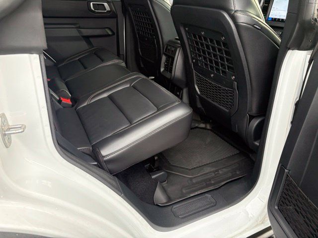 Used 2026 Ford Bronco Badlands AWD/4WD image 38