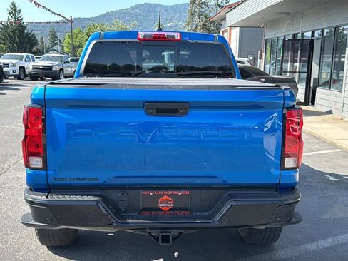 Used 2023 Chevrolet Colorado Trail Boss image 3