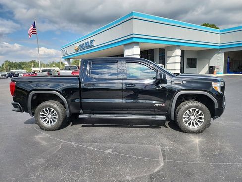 Used 2020 GMC Sierra 1500 AT4 w/ AT4 Premium Package image 4
