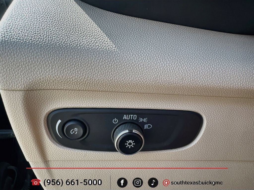 Used 2021 Buick Envision Preferred FWD image 20