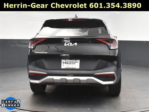 Used 2023 Kia Sportage LX image 6