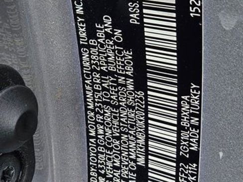 Used 2019 Toyota C-HR XLE FWD image 24