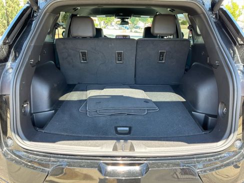 Used 2025 Chevrolet Blazer RS AWD/4WD image 21