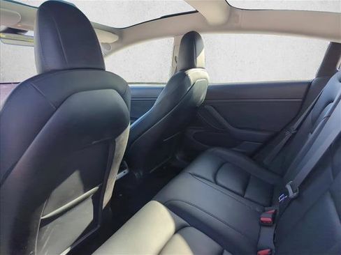 Used 2020 Tesla Model 3 Long Range image 18