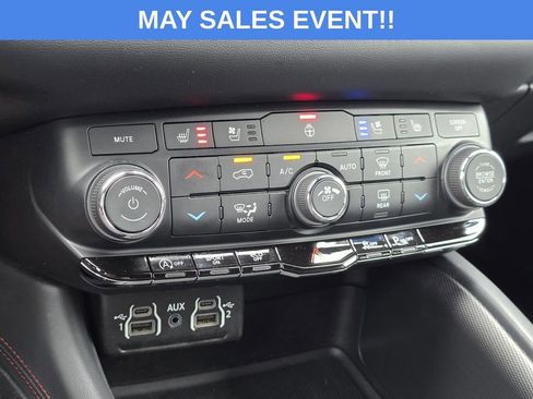 Used 2024 Dodge Durango GT AWD/4WD image 27