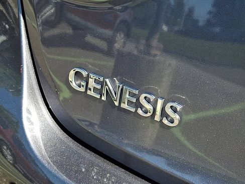 Used 2016 Hyundai Genesis 3.8 AWD/4WD image 30