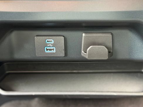 Used 2023 Ford F150 XLT AWD/4WD image 14