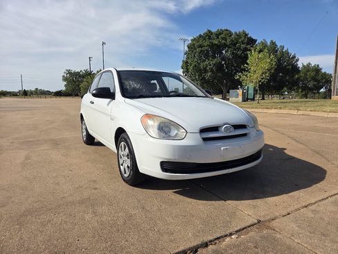 Used 2009 Hyundai Accent GS FWD image 24