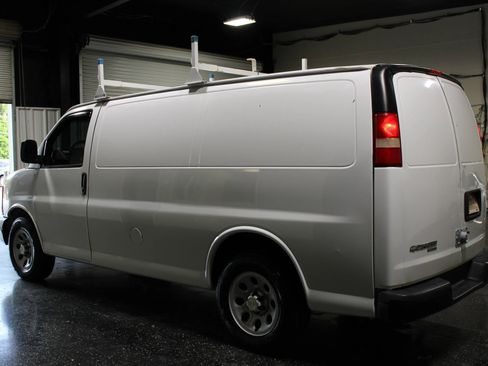 Used 2012 Chevrolet Express 1500 RWD image 5