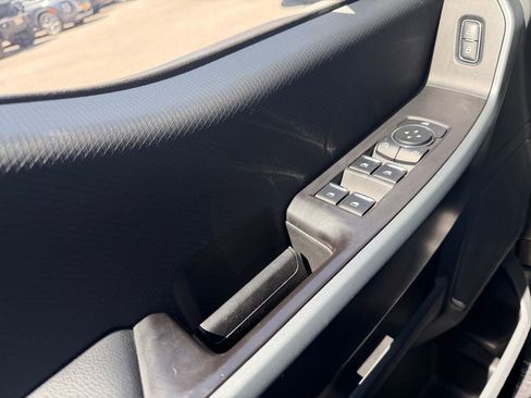 Used 2023 Ford F150 XLT RWD image 11