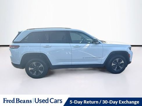 Used 2023 Jeep Grand Cherokee 4WD 4xe image 11