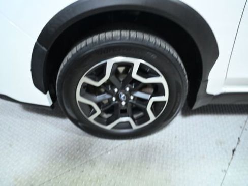 Used 2016 Subaru Crosstrek 2.0i Premium w/ Moonroof Package image 18