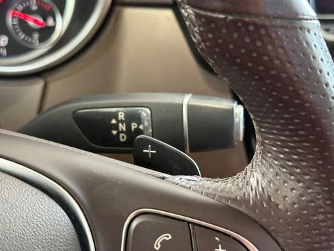 Used 2018 Mercedes-Benz GLE 350 4MATIC image 32