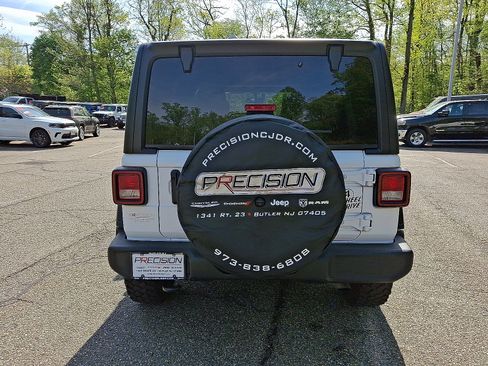 Used 2023 Jeep Wrangler Unlimited Sport AWD/4WD image 6