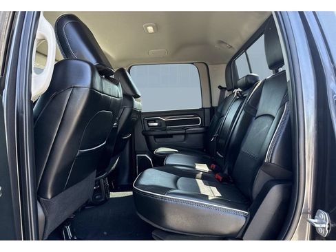 Used 2024 RAM 2500 Laramie AWD/4WD image 15