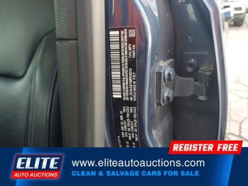 Used 2021 Jeep Renegade Limited w/ Sun & Sound Group image 25