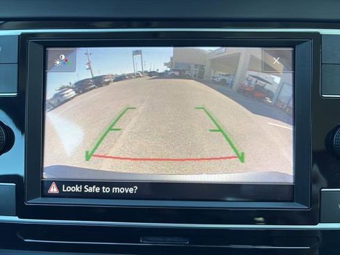 Certified 2024 Volkswagen Jetta SE image 21