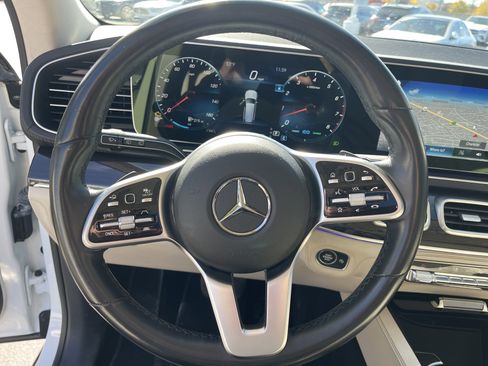 Certified 2022 Mercedes-Benz GLS 450 4MATIC image 18