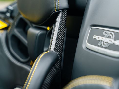 Used 2019 Porsche 911 Speedster RWD image 35