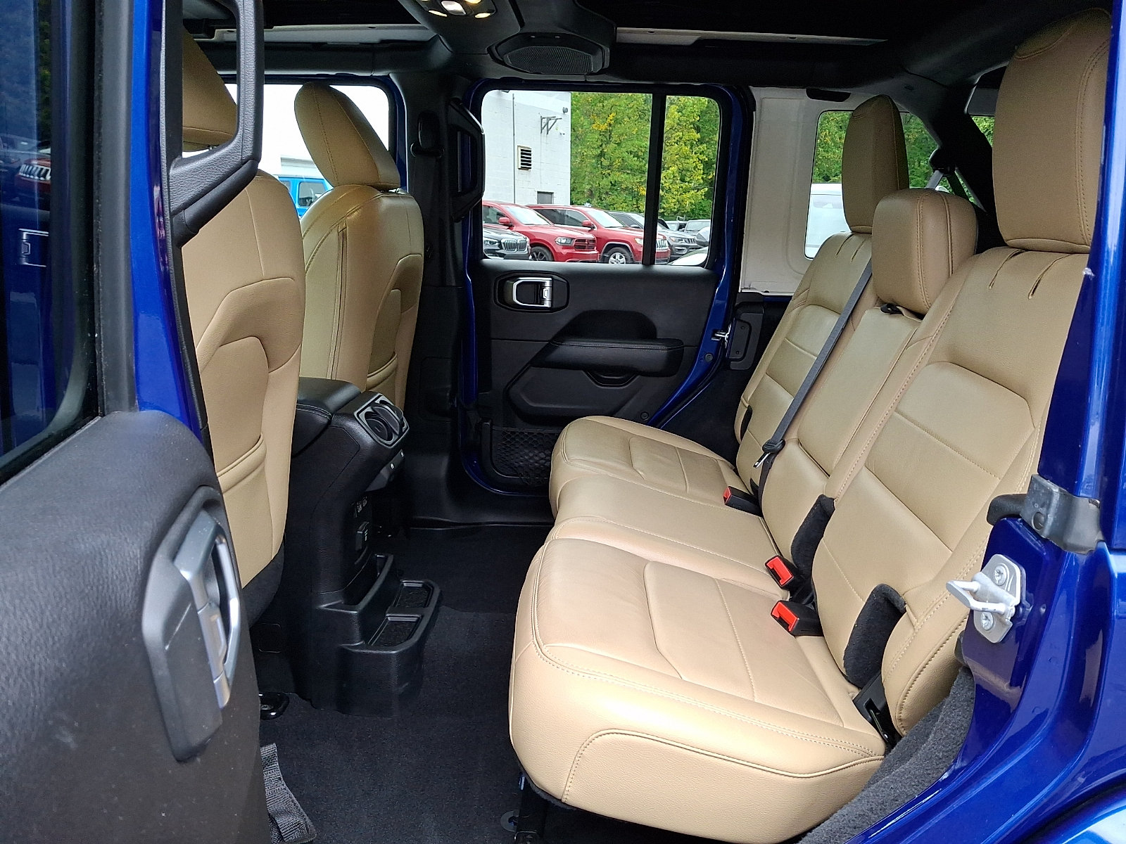 Certified 2019 Jeep Wrangler Unlimited Sahara AWD/4WD image 10