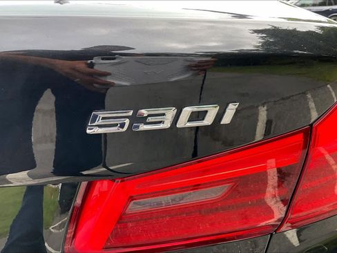 Used 2020 BMW 530i xDrive w/ Premium Package AWD/4WD image 9