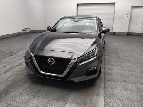 Used 2021 Nissan Altima 2.5 SV w/ SV Premium Package FWD image 15