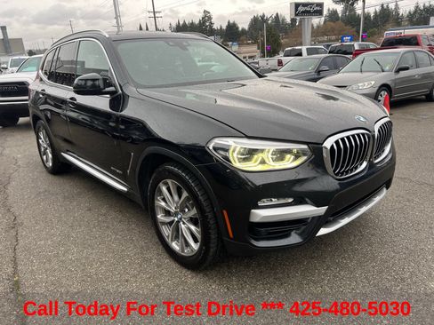 Used 2018 BMW X3 xDrive30i w/ Executive Package AWD/4WD image 6