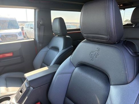 Used 2024 Ford Bronco Black Diamond w/ Sasquatch Package image 12