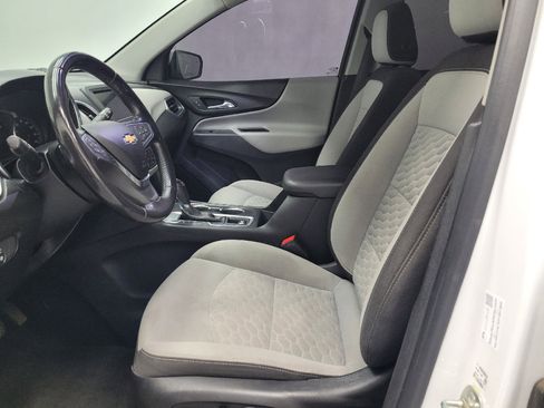 Used 2019 Chevrolet Equinox LT FWD image 17