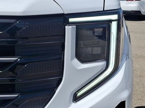 New 2026 GMC Sierra 1500 Elevation w/ Elevation Premium Package AWD/4WD image 9