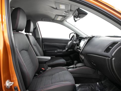 Used 2022 Mitsubishi Outlander Sport ES AWD/4WD image 12