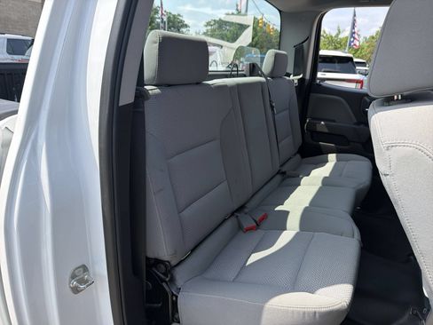 Used 2018 Chevrolet Silverado 1500 W/T AWD/4WD image 23