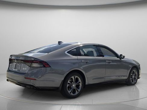 Used 2024 Honda Accord EX-L image 7