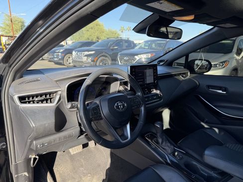 Used 2020 Toyota Corolla XSE image 17