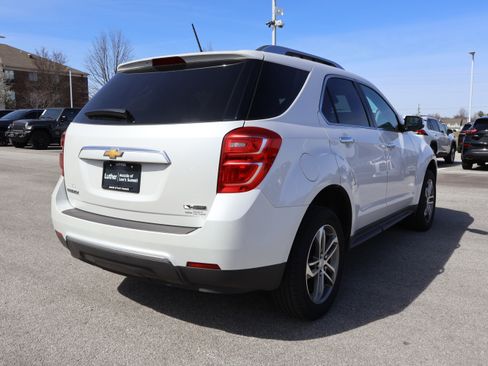 Used 2017 Chevrolet Equinox Premier w/ Enhanced Convenience Package image 7