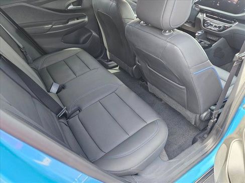 Used 2025 Buick Envista Sport Touring w/ Convenience I Package FWD image 17