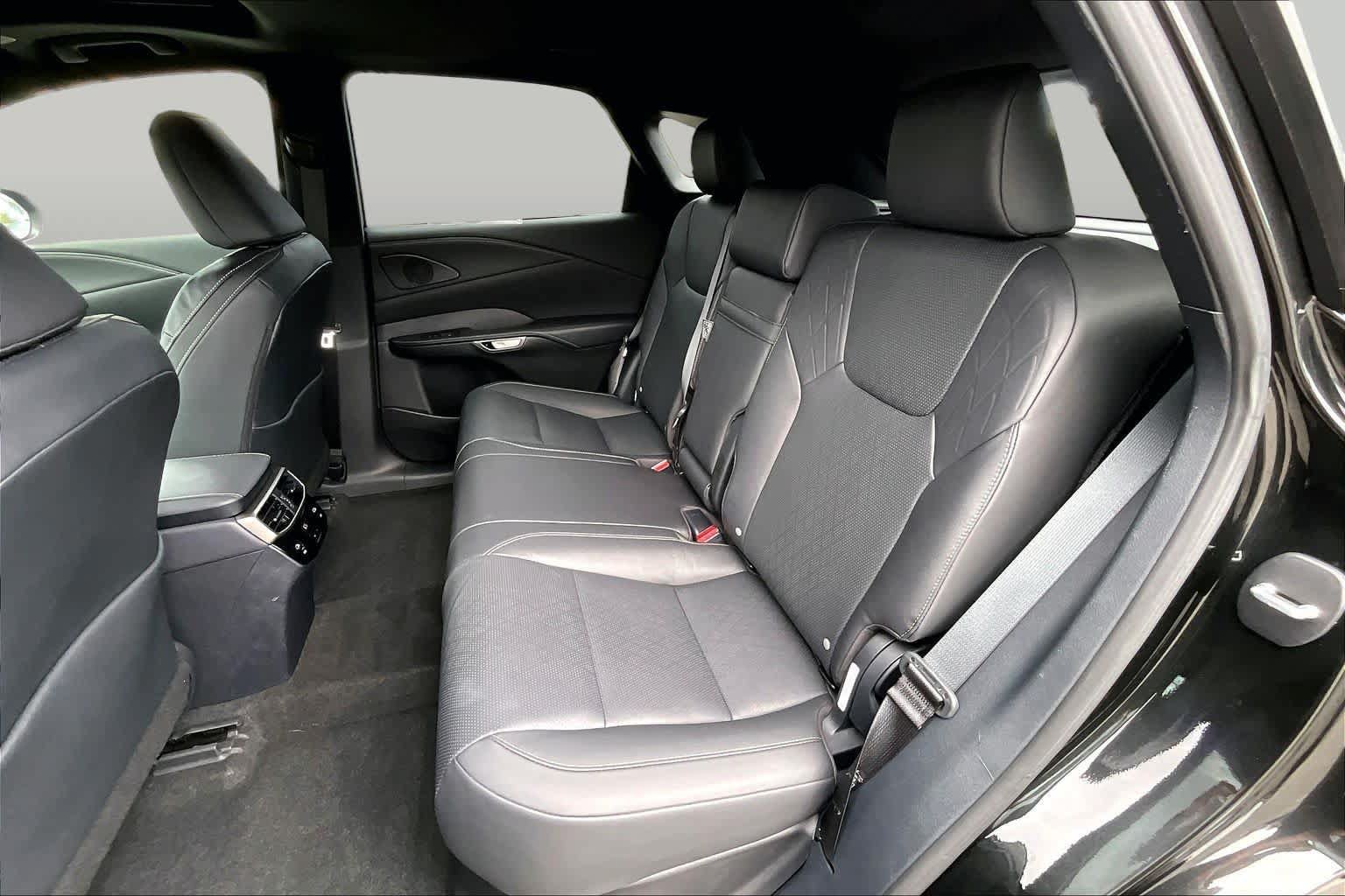 Used 2024 Lexus RX 350 Premium Plus w/ Convenience Package FWD image 18