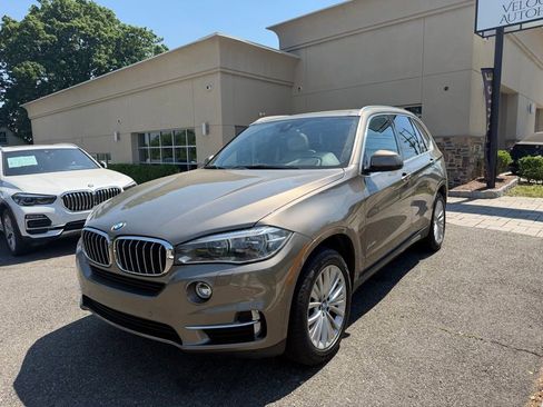 Used 2017 BMW X5 xDrive35i w/ Premium Package AWD/4WD image 3