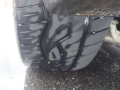 Used 2020 Lincoln Aviator Reserve w/ Equipment Group 202A image 6