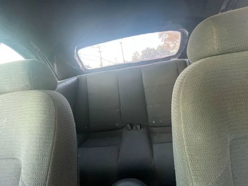 Used 2004 Ford Mustang Deluxe Convertible image 16