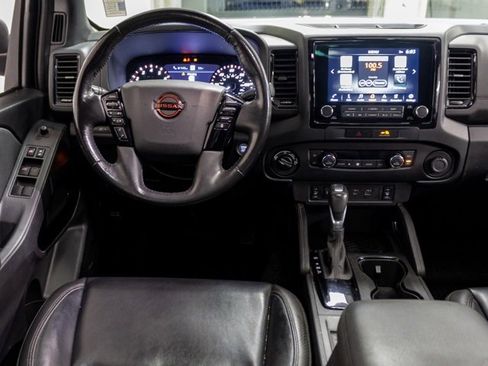 Used 2022 Nissan Frontier PRO-4X w/ Pro-4X Premium Package image 10