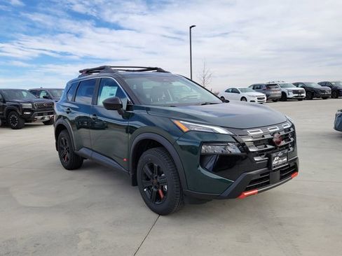 New 2026 Nissan Rogue SV image 4