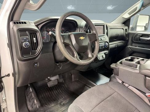 Used 2020 Chevrolet Silverado 2500 W/T RWD image 3